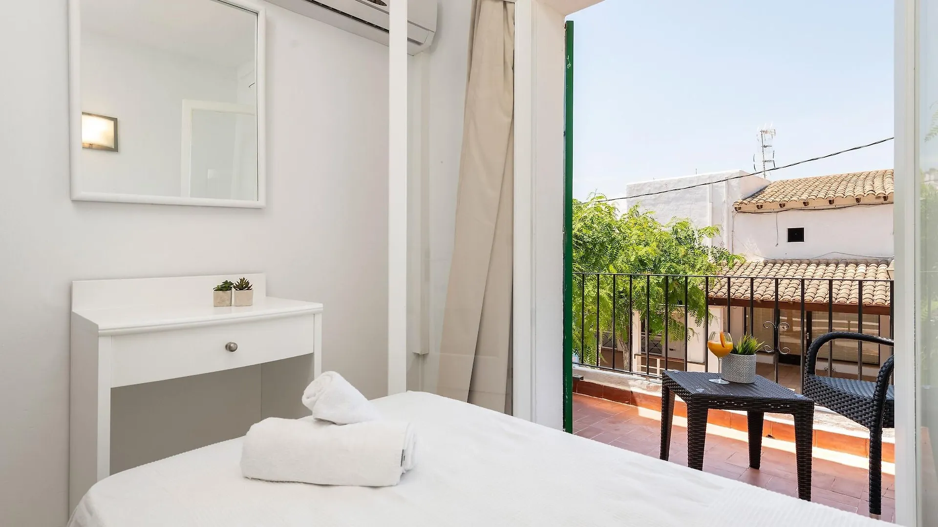 Cala D´Or Talamanca Hostal מלון
